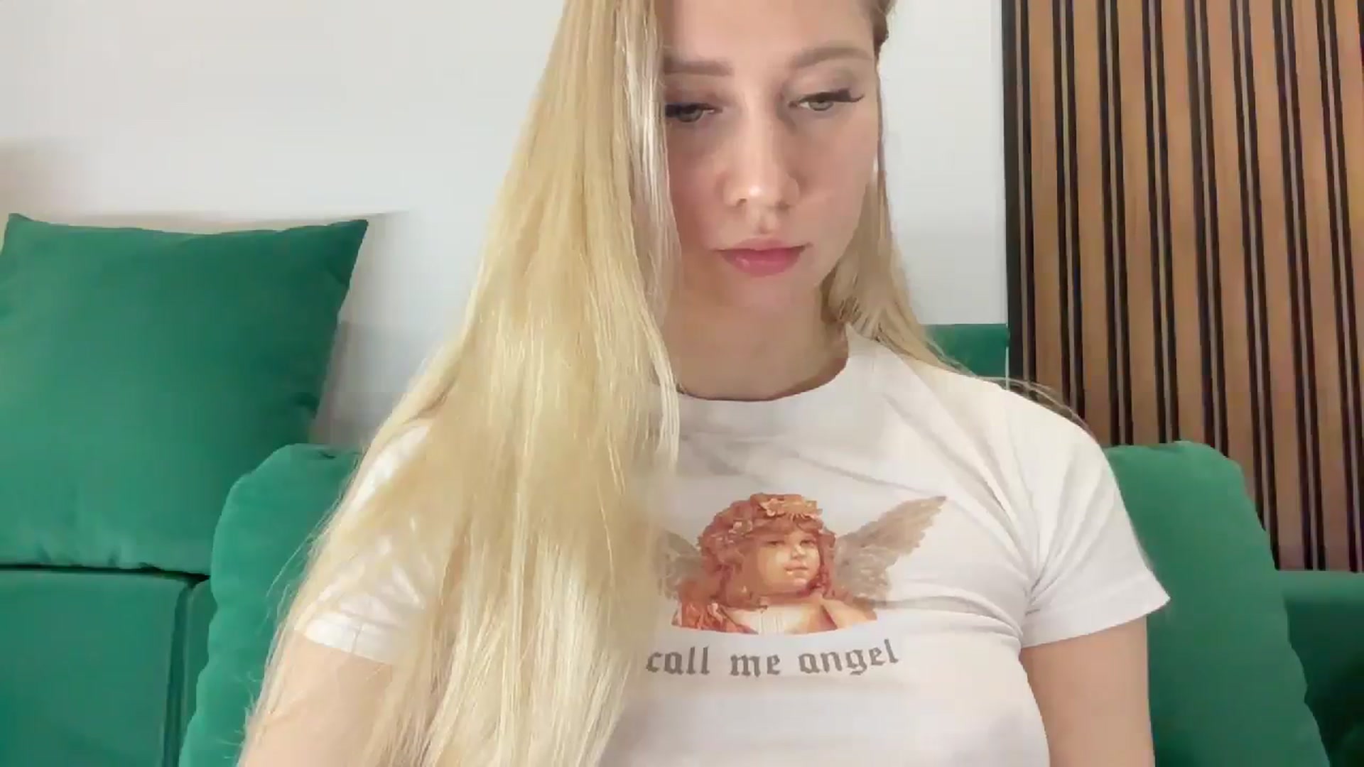 Gallery image thumbnail from Miss_Sylvia's myfreecams stream on, 04/19/2025, 18:40 image 6 of 20
