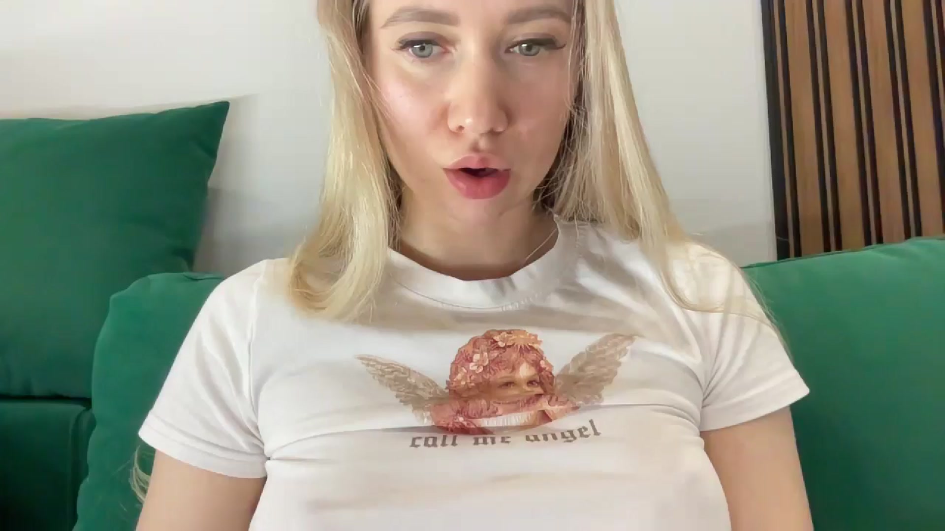 Gallery image thumbnail from Miss_Sylvia's myfreecams stream on, 04/19/2025, 22:38 image 1 of 20