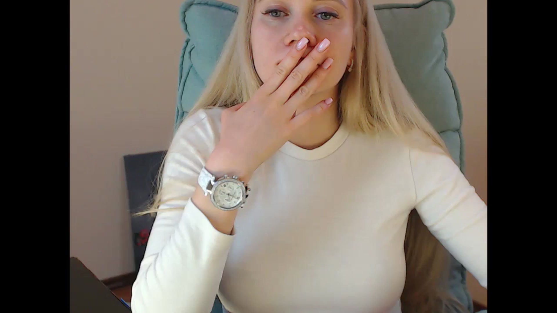 Gallery image thumbnail from Miss_Sylvia's myfreecams stream on, 04/21/2025, 19:32 image 3 of 20