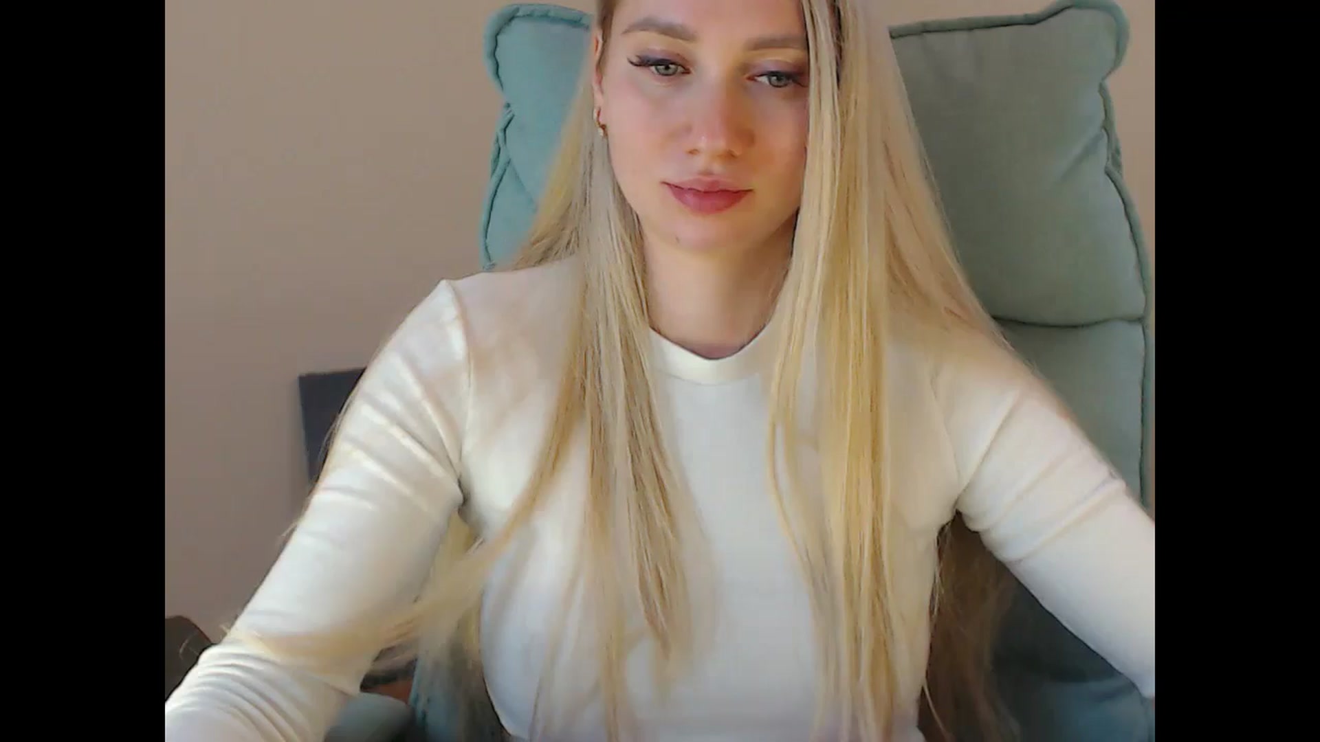 Gallery image thumbnail from Miss_Sylvia's myfreecams stream on, 04/21/2025, 20:13 image 20 of 20