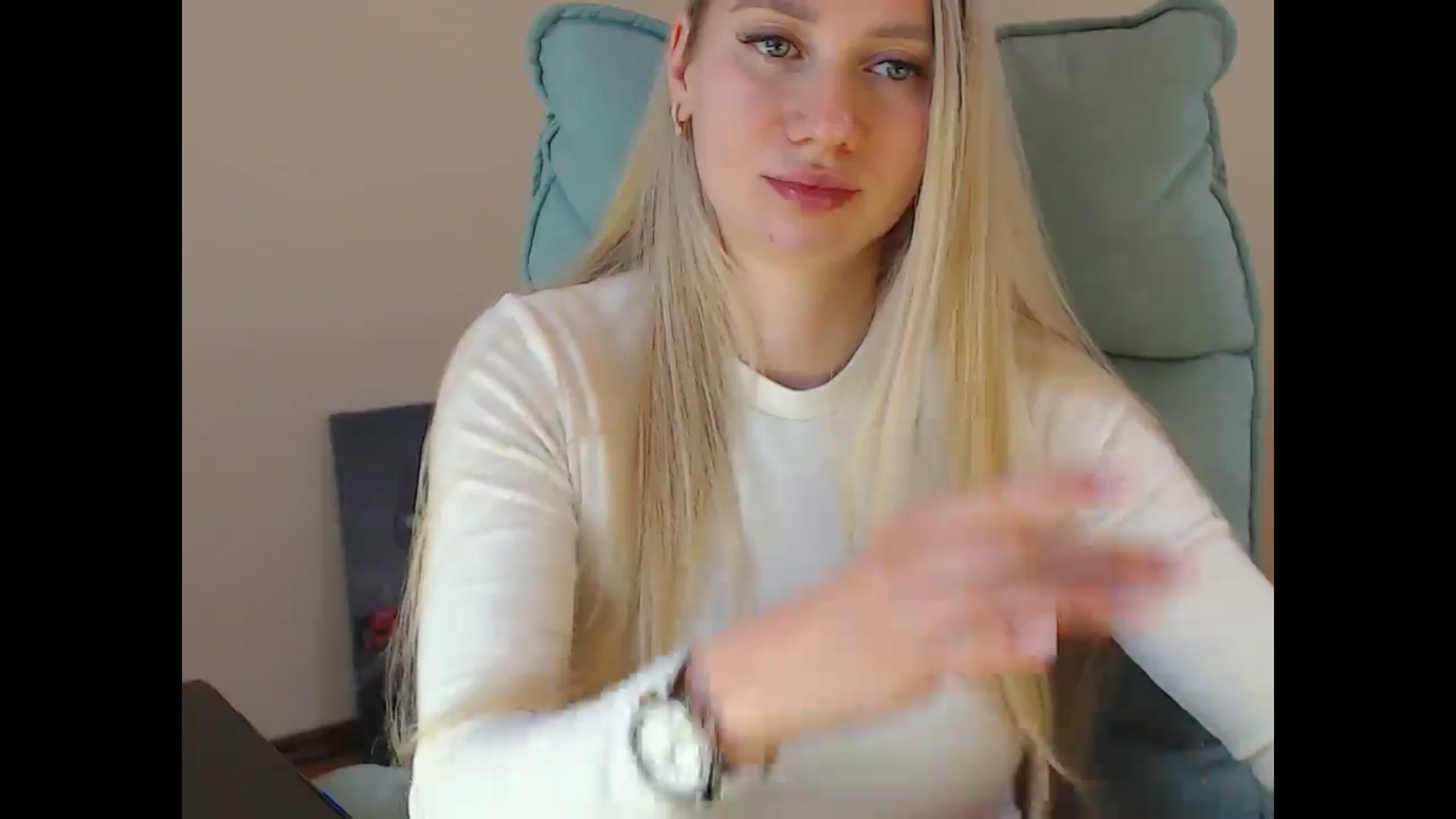 Gallery image thumbnail from Miss_Sylvia's myfreecams stream on, 04/21/2025, 20:13 image 19 of 20