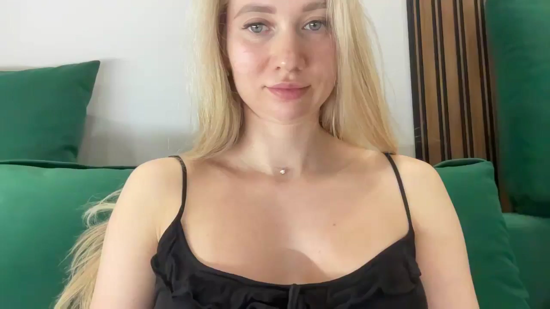 Gallery image thumbnail from Miss_Sylvia's myfreecams stream on, 04/25/2025, 19:11 image 11 of 20