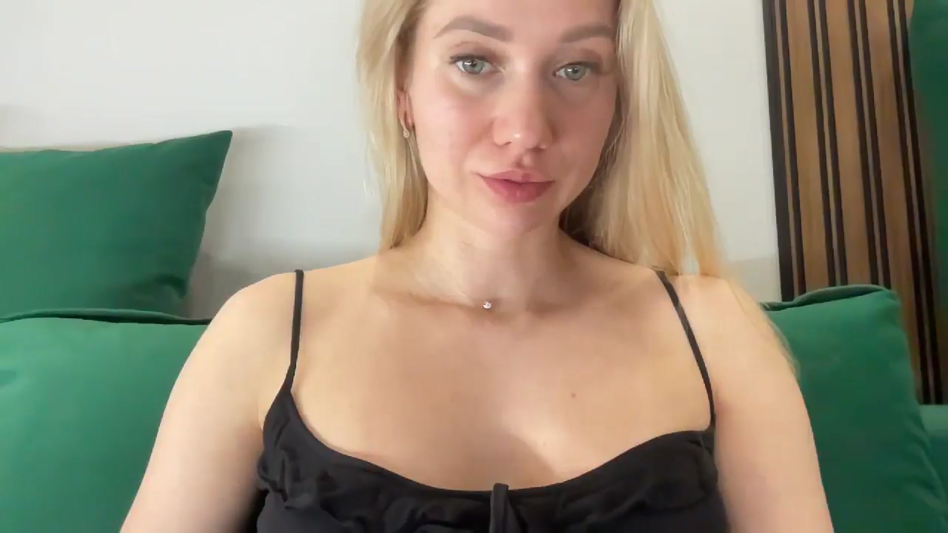 Gallery image thumbnail from Miss_Sylvia's myfreecams stream on, 04/25/2025, 20:58 image 14 of 20