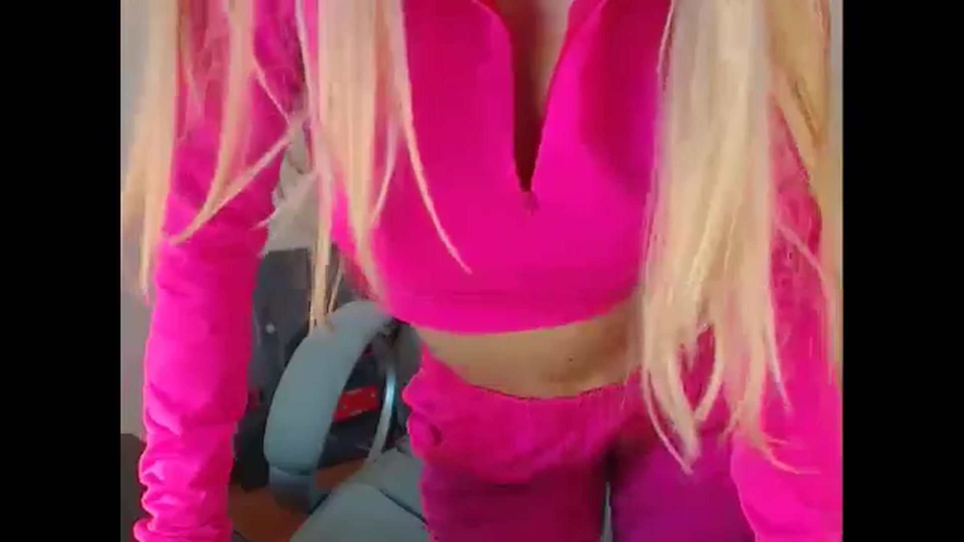 Gallery image thumbnail from Miss_Sylvia's myfreecams stream on, 04/28/2025, 15:36 image 13 of 20