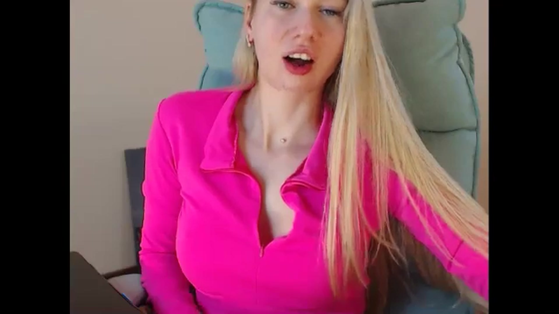Gallery image thumbnail from Miss_Sylvia's myfreecams stream on, 04/28/2025, 15:36 image 7 of 20