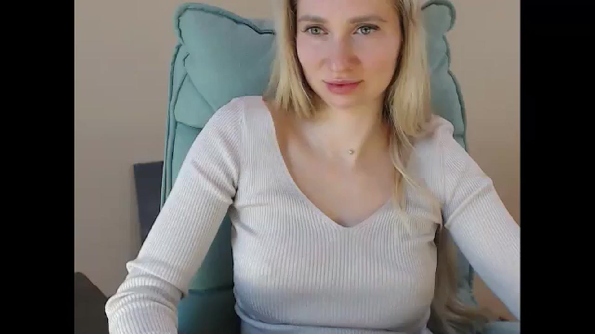 Gallery image thumbnail from Miss_Sylvia's myfreecams stream on, 04/29/2025, 19:25 image 14 of 20