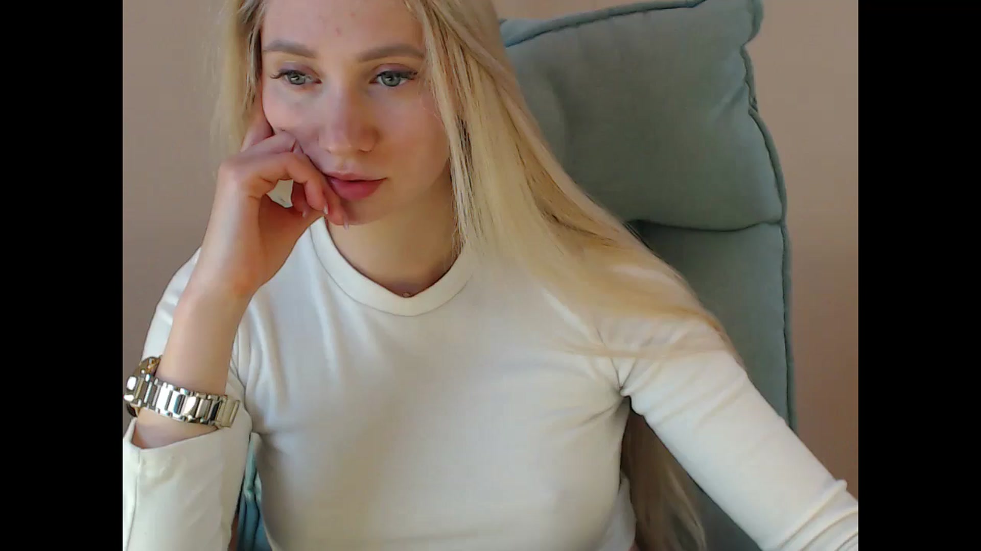 Gallery image thumbnail from Miss_Sylvia's myfreecams stream on, 05/01/2025, 15:06 image 8 of 20