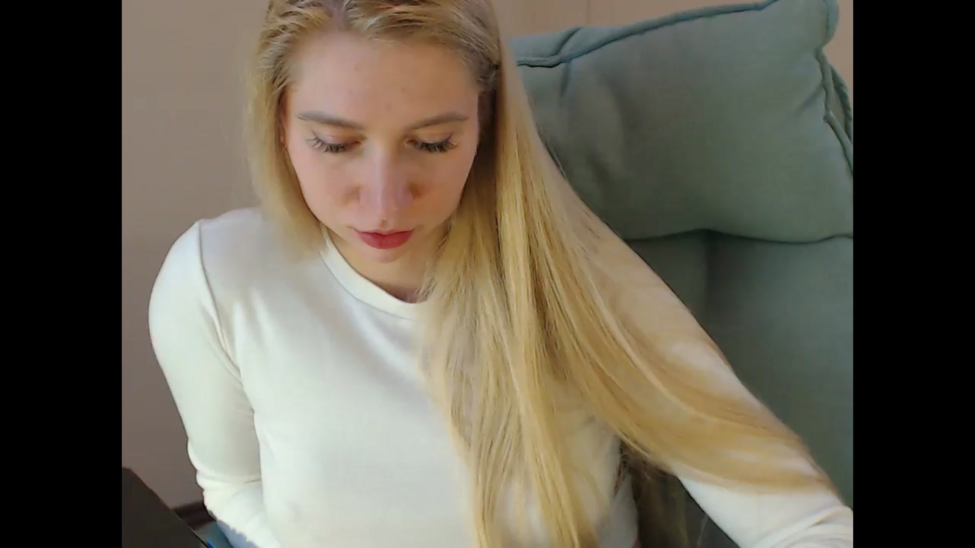 Gallery image thumbnail from Miss_Sylvia's myfreecams stream on, 05/01/2025, 18:04 image 8 of 20