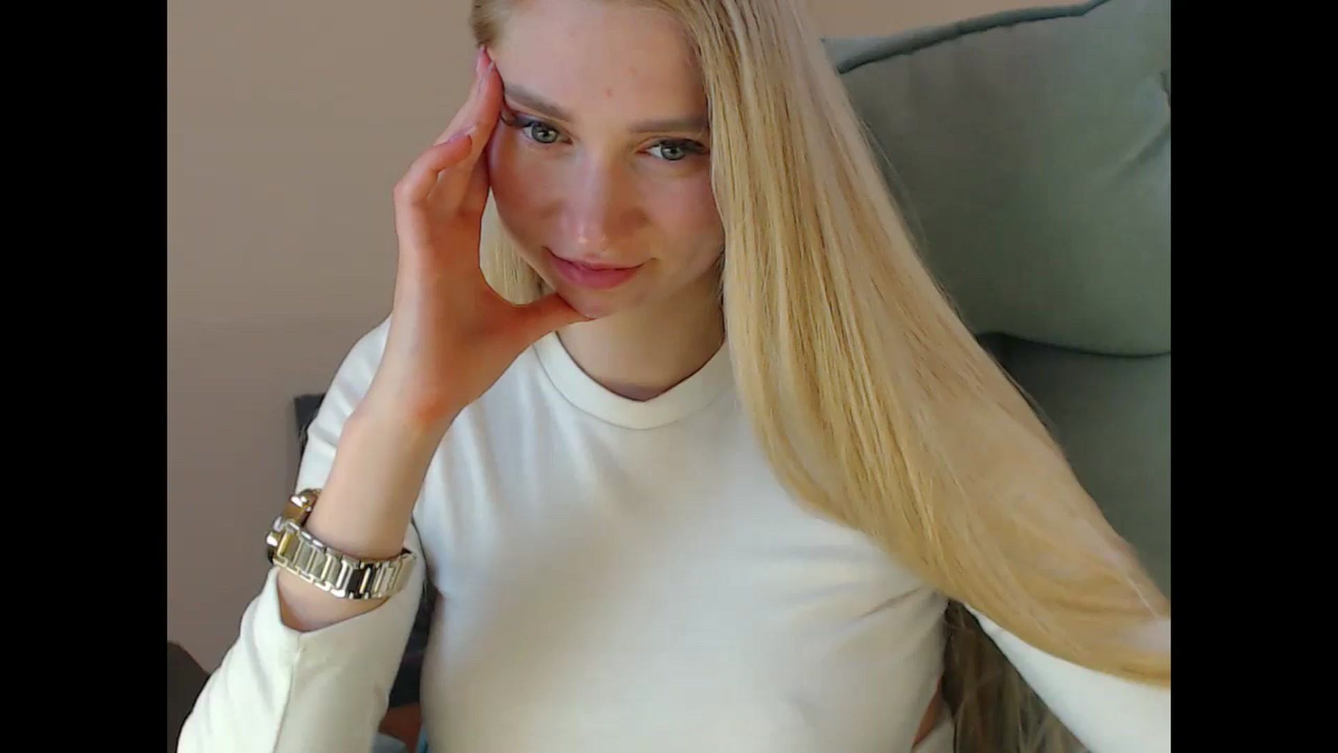 Gallery image thumbnail from Miss_Sylvia's myfreecams stream on, 05/01/2025, 18:04 image 9 of 20