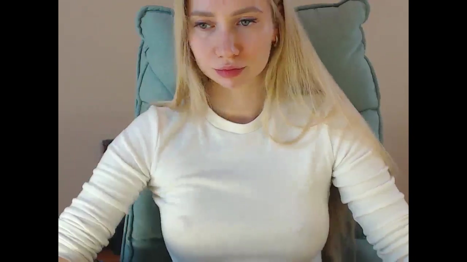 Gallery image thumbnail from Miss_Sylvia's myfreecams stream on, 05/02/2025, 17:52 image 11 of 20