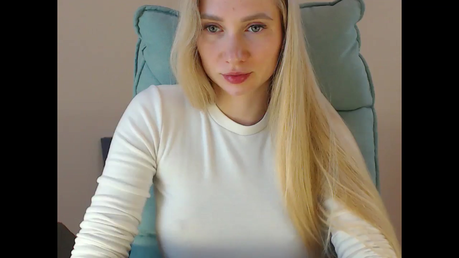 Gallery image thumbnail from Miss_Sylvia's myfreecams stream on, 05/02/2025, 17:52 image 5 of 20