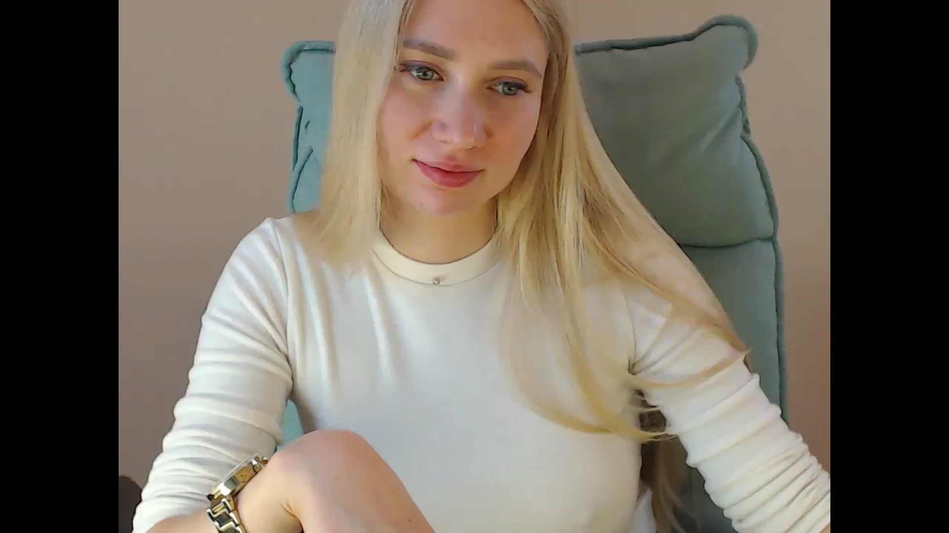 Gallery image thumbnail from Miss_Sylvia's myfreecams stream on, 05/02/2025, 18:24 image 6 of 20