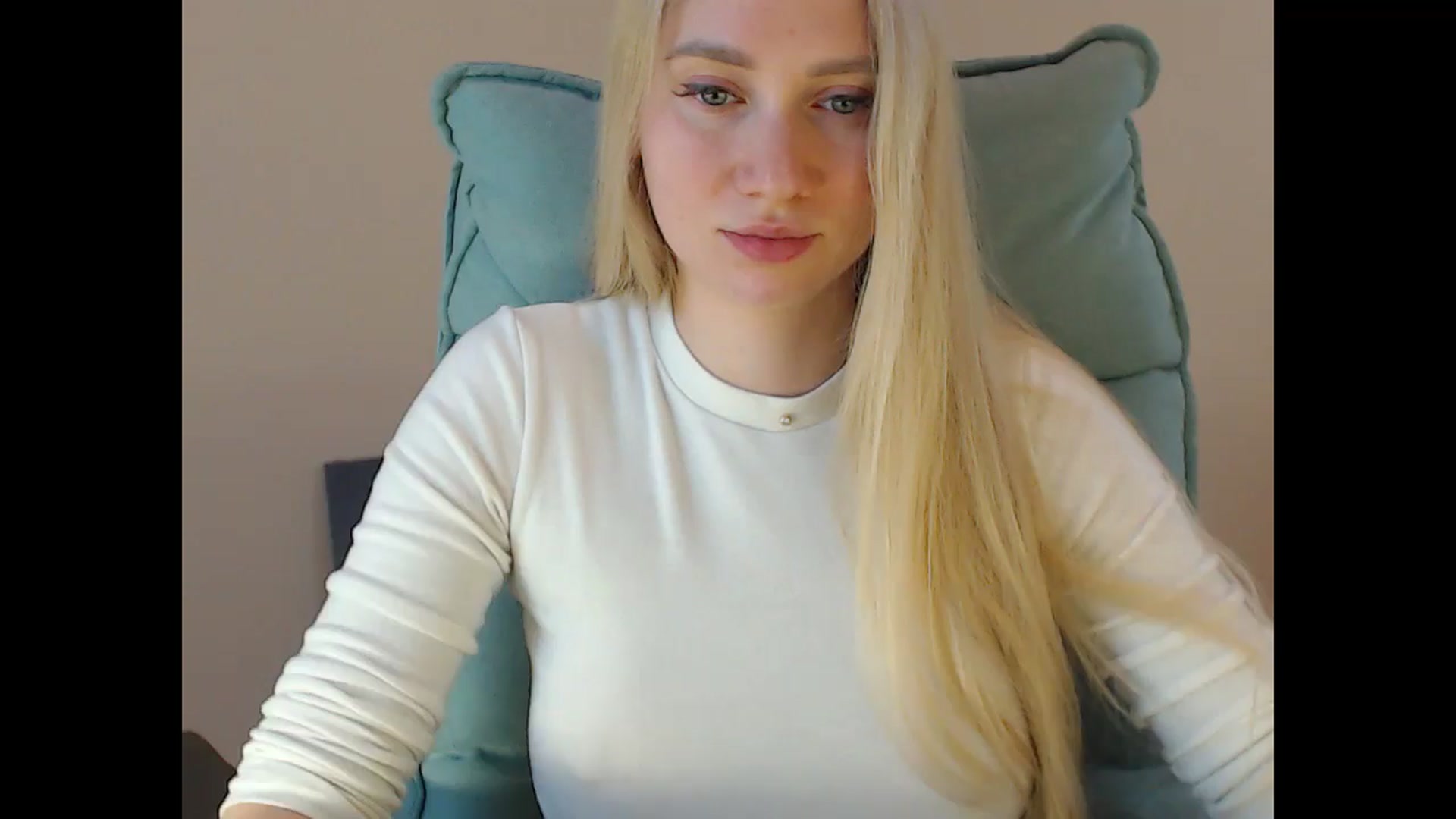 Gallery image thumbnail from Miss_Sylvia's myfreecams stream on, 05/02/2025, 18:24 image 15 of 20