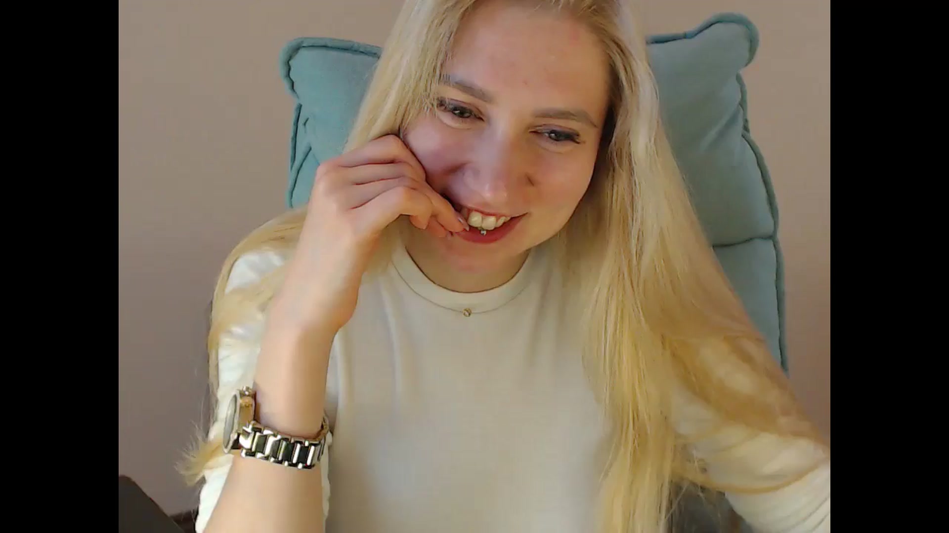 Gallery image thumbnail from Miss_Sylvia's myfreecams stream on, 05/02/2025, 18:24 image 10 of 20