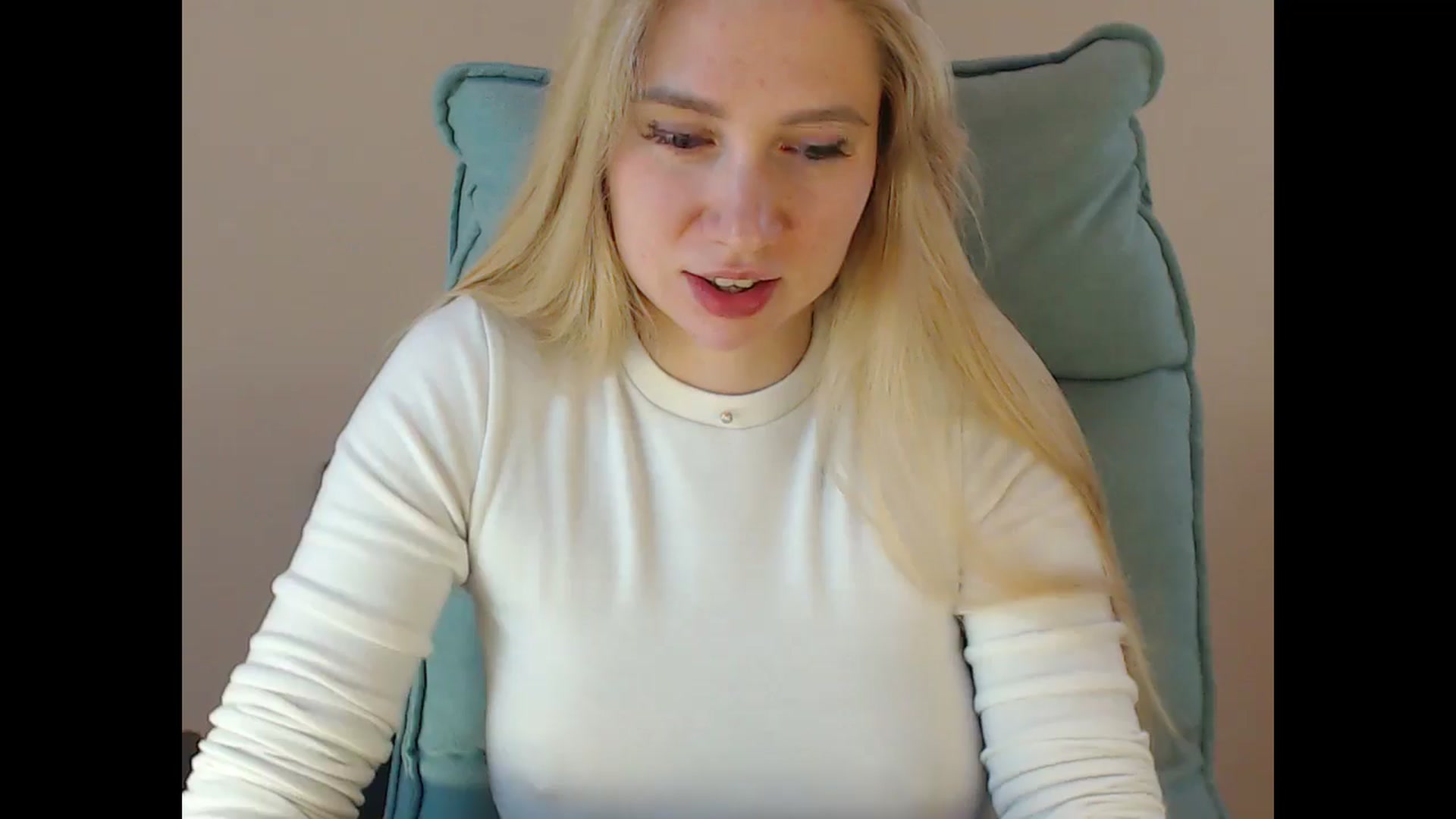 Gallery image thumbnail from Miss_Sylvia's myfreecams stream on, 05/02/2025, 18:24 image 8 of 20