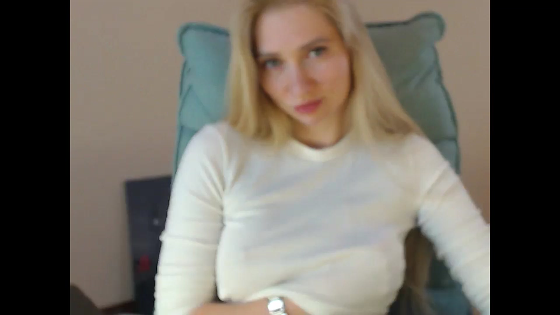 Gallery image thumbnail from Miss_Sylvia's myfreecams stream on, 05/02/2025, 19:09 image 4 of 20