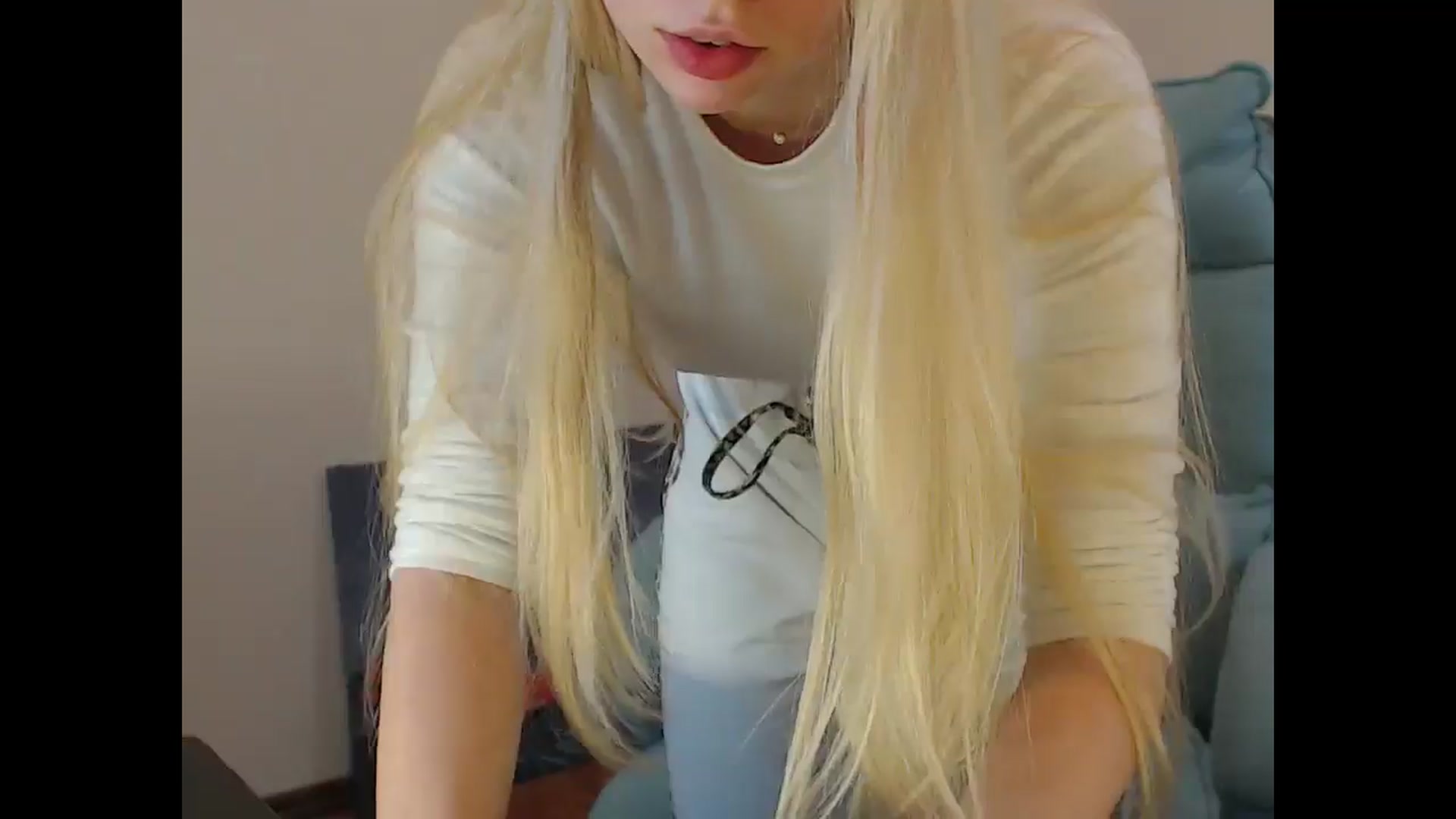 Gallery image thumbnail from Miss_Sylvia's myfreecams stream on, 05/02/2025, 19:09 image 17 of 20