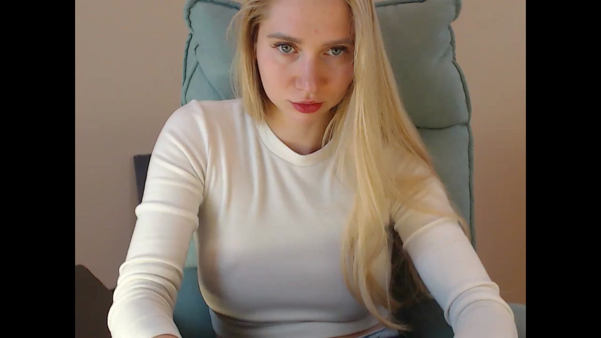 Gallery image thumbnail from Miss_Sylvia's myfreecams stream on, 05/04/2025, 20:29 image 18 of 20