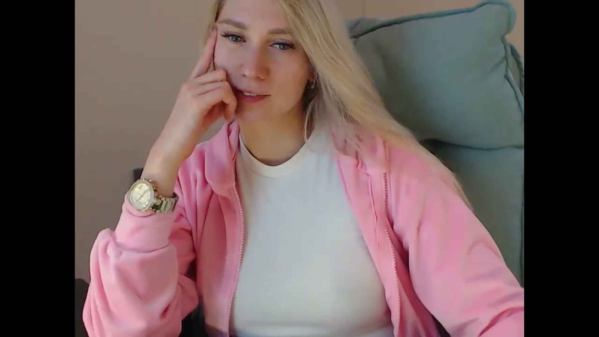 Gallery image thumbnail from Miss_Sylvia's myfreecams stream on, 05/06/2025, 18:54 image 4 of 20