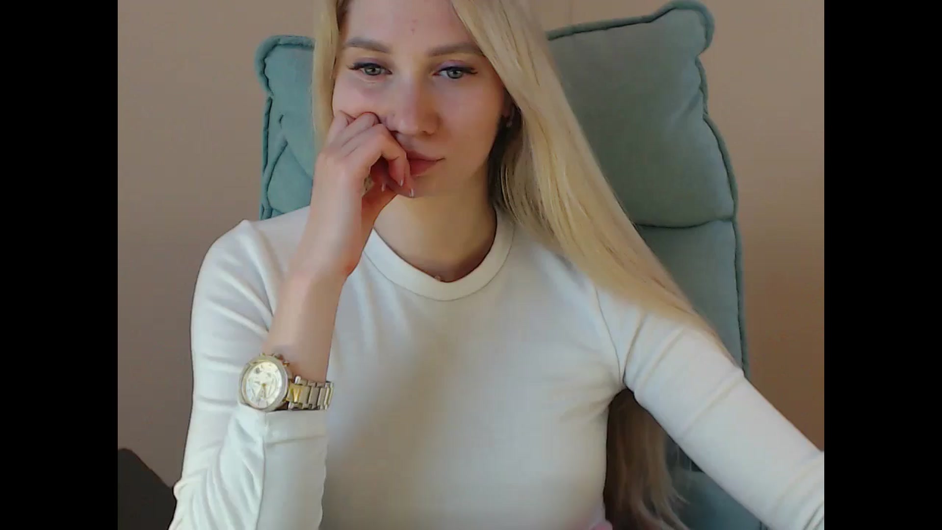Gallery image thumbnail from Miss_Sylvia's myfreecams stream on, 05/06/2025, 20:12 image 9 of 20