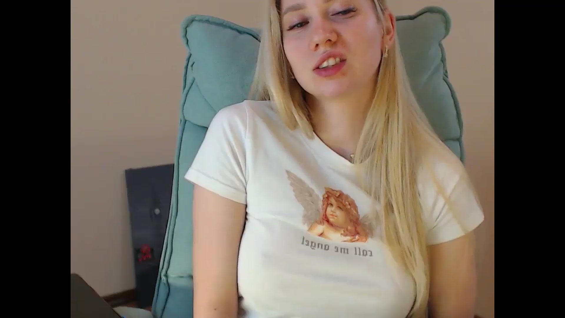 Gallery image thumbnail from Miss_Sylvia's myfreecams stream on, 05/07/2025, 16:02 image 12 of 20