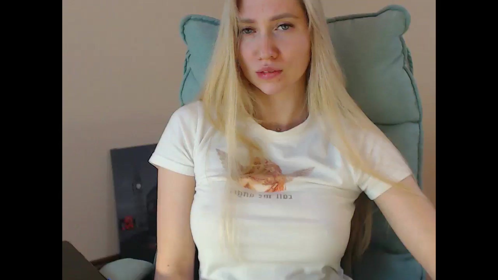 Gallery image thumbnail from Miss_Sylvia's myfreecams stream on, 05/07/2025, 16:02 image 19 of 20