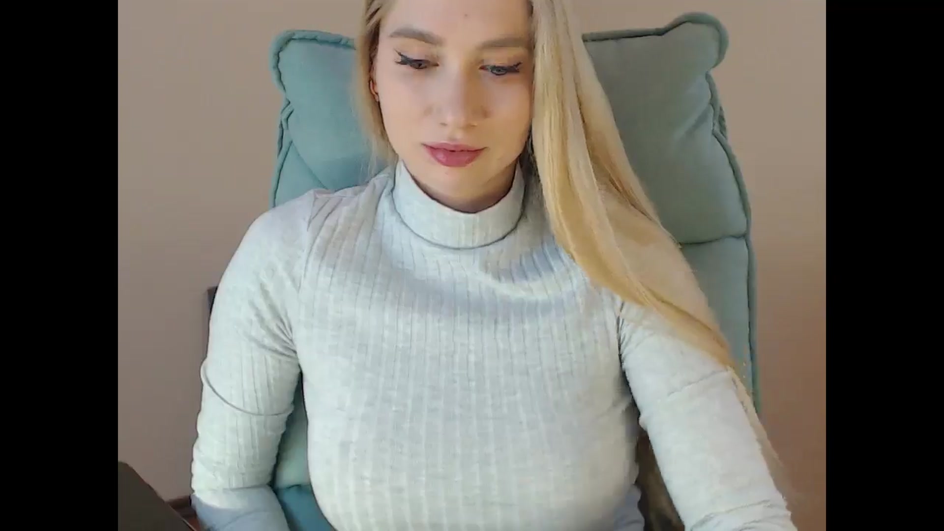Gallery image thumbnail from Miss_Sylvia's myfreecams stream on, 05/08/2025, 18:54 image 4 of 20