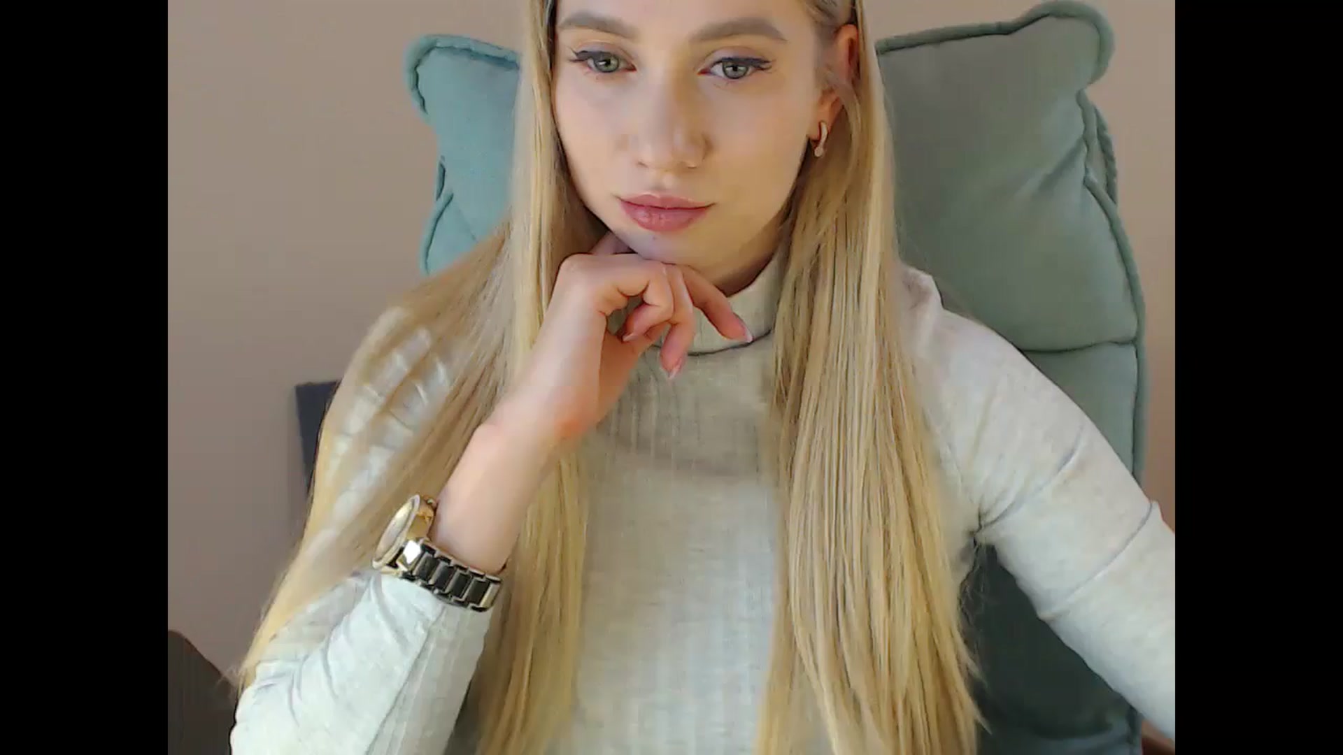 Gallery image thumbnail from Miss_Sylvia's myfreecams stream on, 05/08/2025, 19:53 image 8 of 20