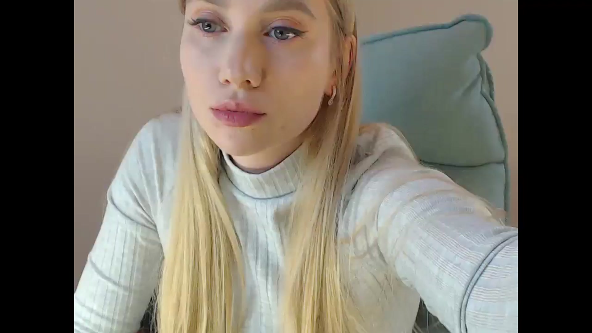 Gallery image thumbnail from Miss_Sylvia's myfreecams stream on, 05/08/2025, 19:53 image 1 of 20
