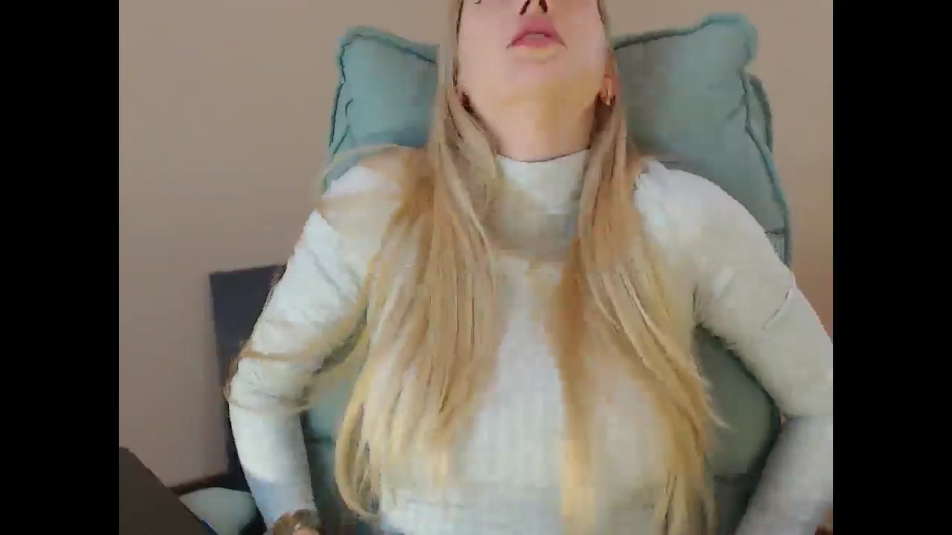 Gallery image thumbnail from Miss_Sylvia's myfreecams stream on, 05/08/2025, 19:53 image 10 of 20