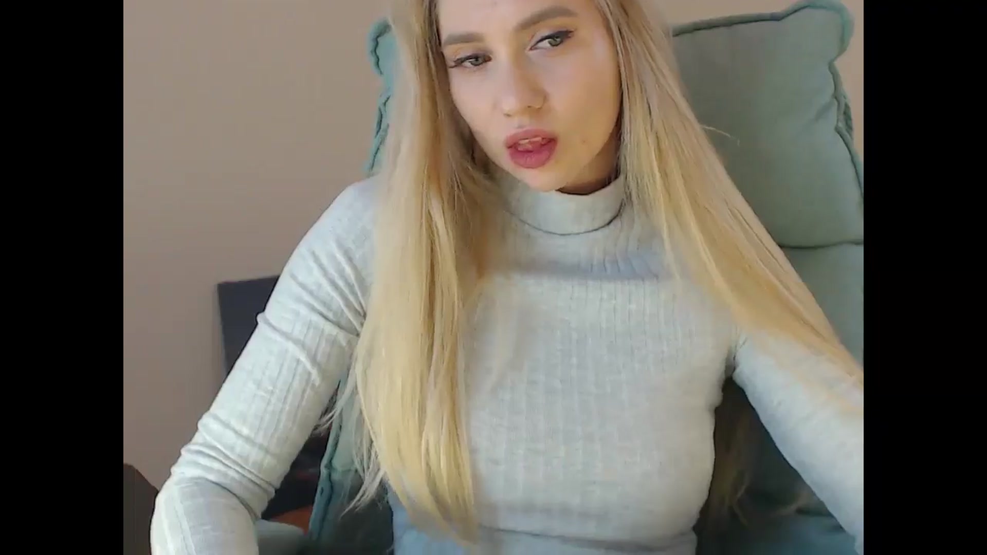 Gallery image thumbnail from Miss_Sylvia's myfreecams stream on, 05/08/2025, 19:53 image 15 of 20