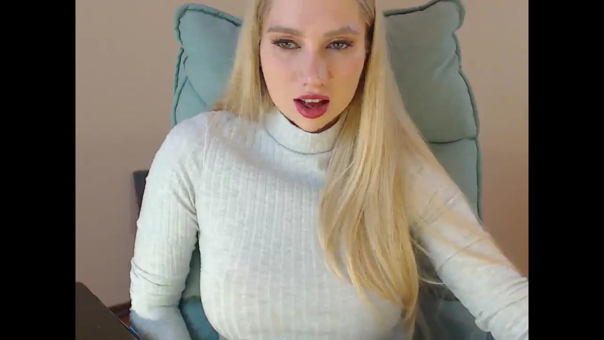 Gallery image thumbnail from Miss_Sylvia's myfreecams stream on, 05/10/2025, 17:35 image 13 of 20