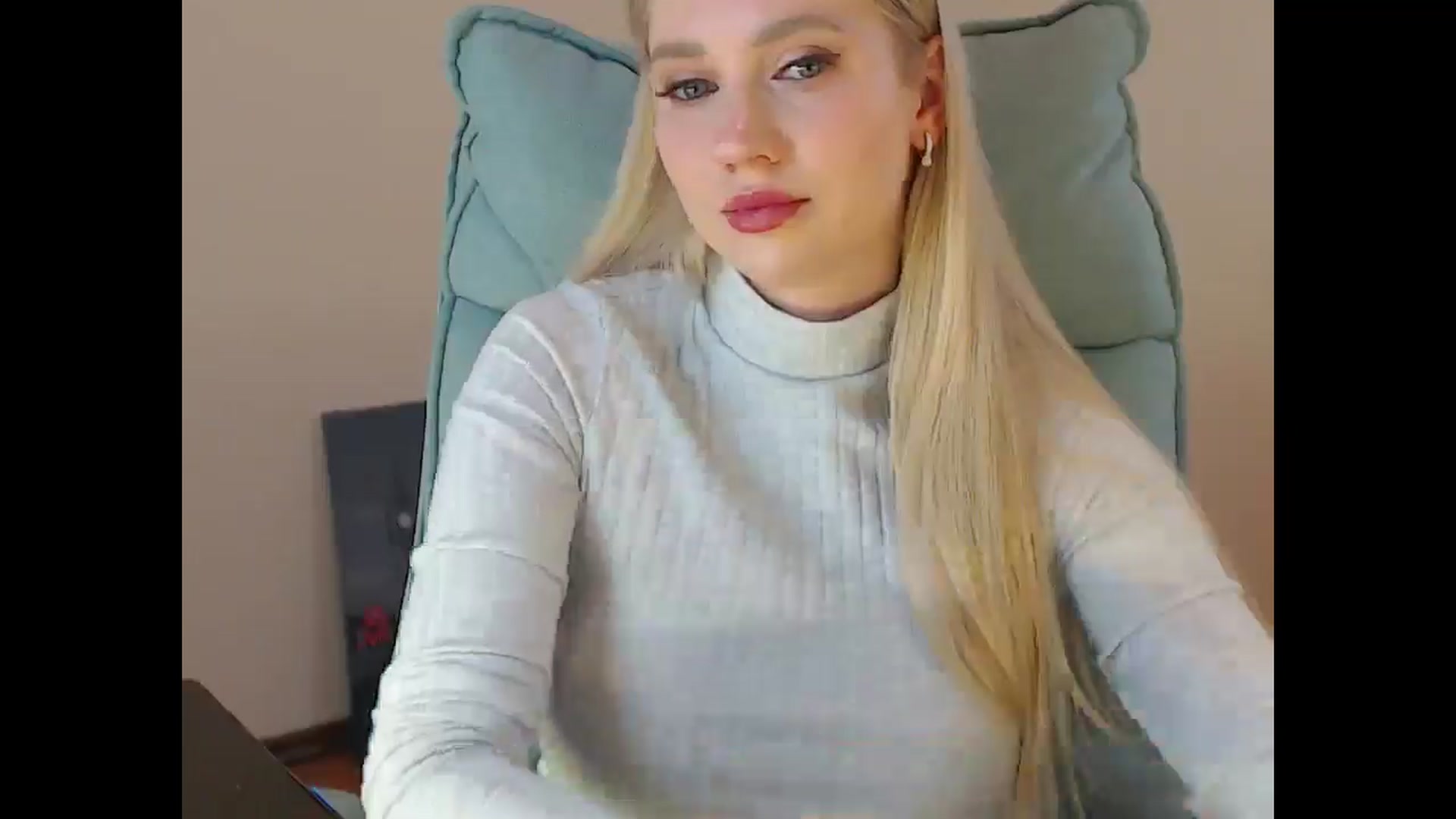 Gallery image thumbnail from Miss_Sylvia's myfreecams stream on, 05/10/2025, 17:35 image 14 of 20