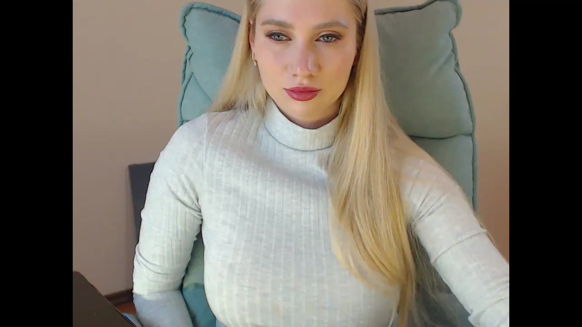 Gallery image thumbnail from Miss_Sylvia's myfreecams stream on, 05/10/2025, 17:35 image 15 of 20