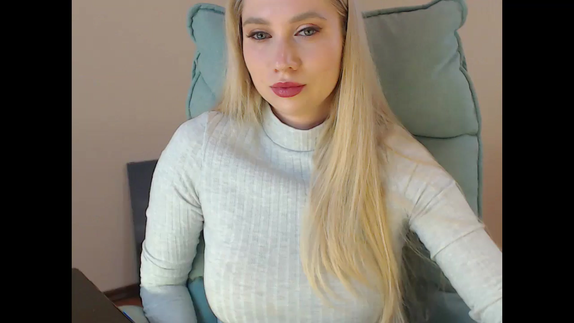 Gallery image thumbnail from Miss_Sylvia's myfreecams stream on, 05/10/2025, 17:35 image 16 of 20