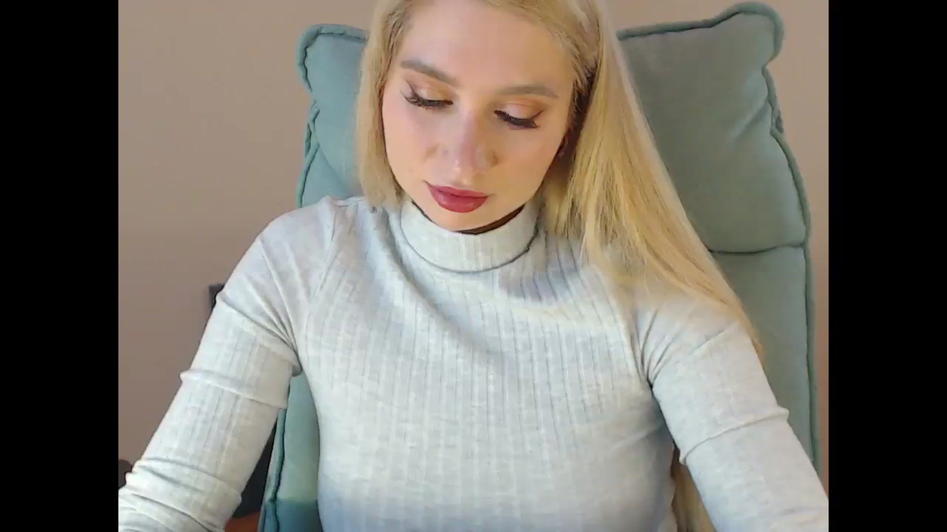 Gallery image thumbnail from Miss_Sylvia's myfreecams stream on, 05/10/2025, 18:20 image 7 of 20