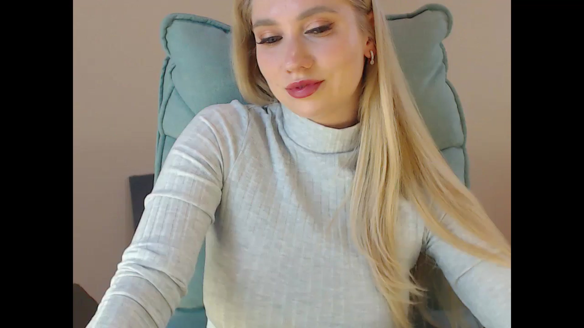 Gallery image thumbnail from Miss_Sylvia's myfreecams stream on, 05/10/2025, 18:20 image 19 of 20