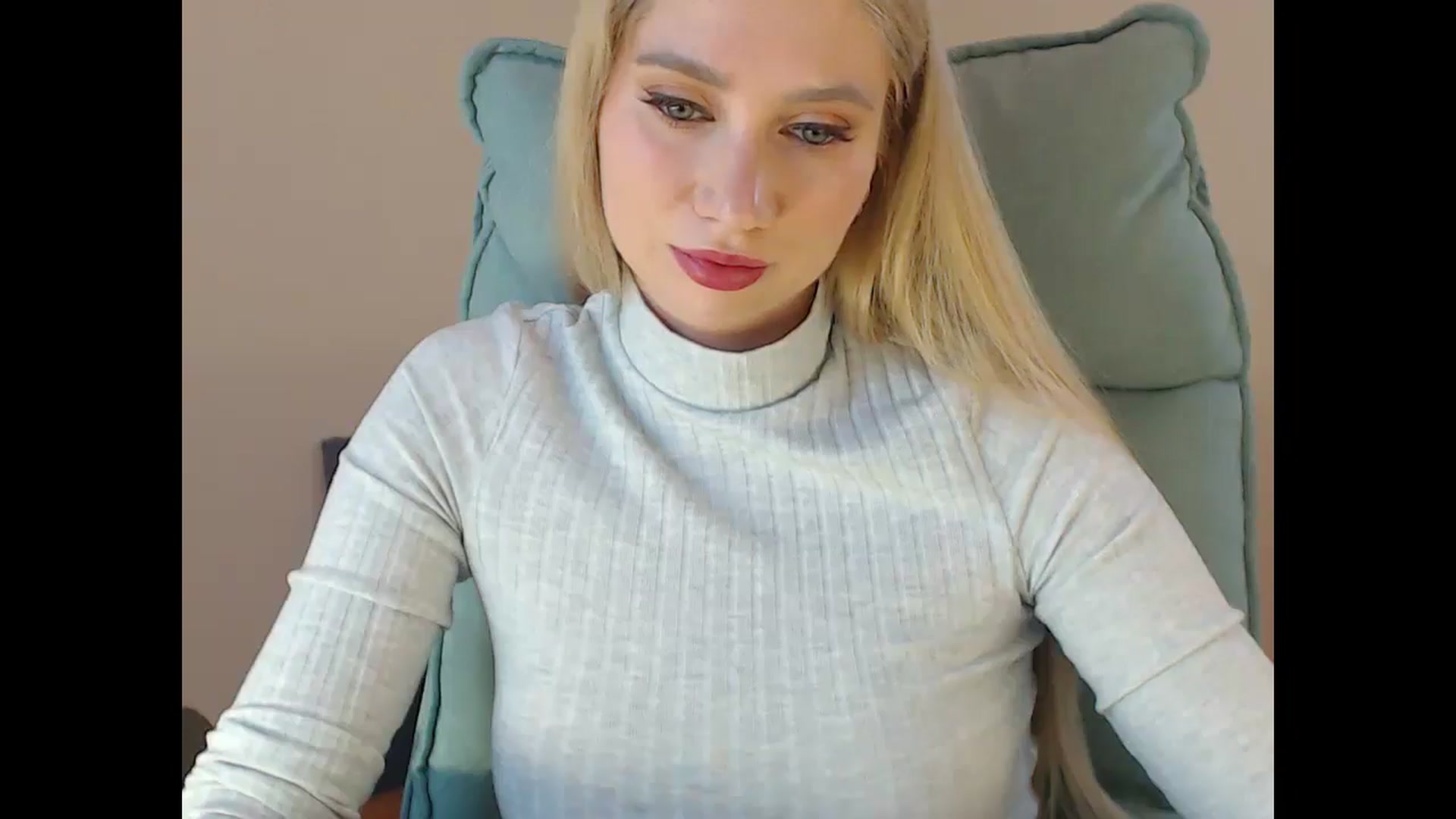 Gallery image thumbnail from Miss_Sylvia's myfreecams stream on, 05/10/2025, 18:20 image 4 of 20