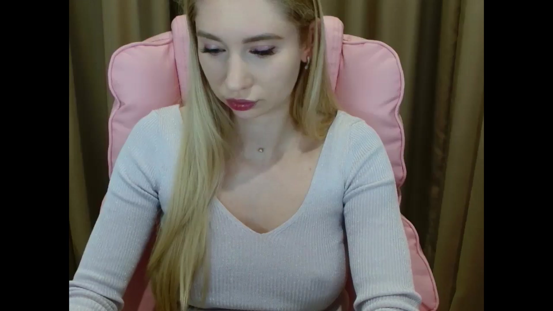 Gallery image thumbnail from Miss_Sylvia's myfreecams stream on, 05/13/2025, 19:34 image 10 of 20