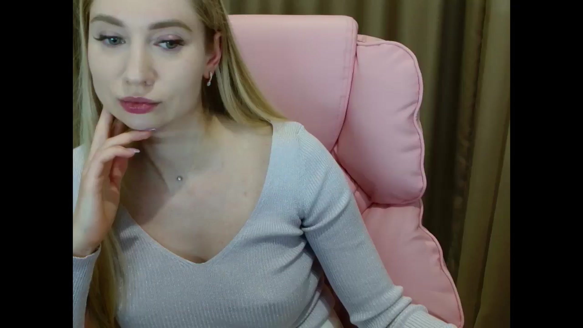 Gallery image thumbnail from Miss_Sylvia's myfreecams stream on, 05/13/2025, 19:34 image 14 of 20