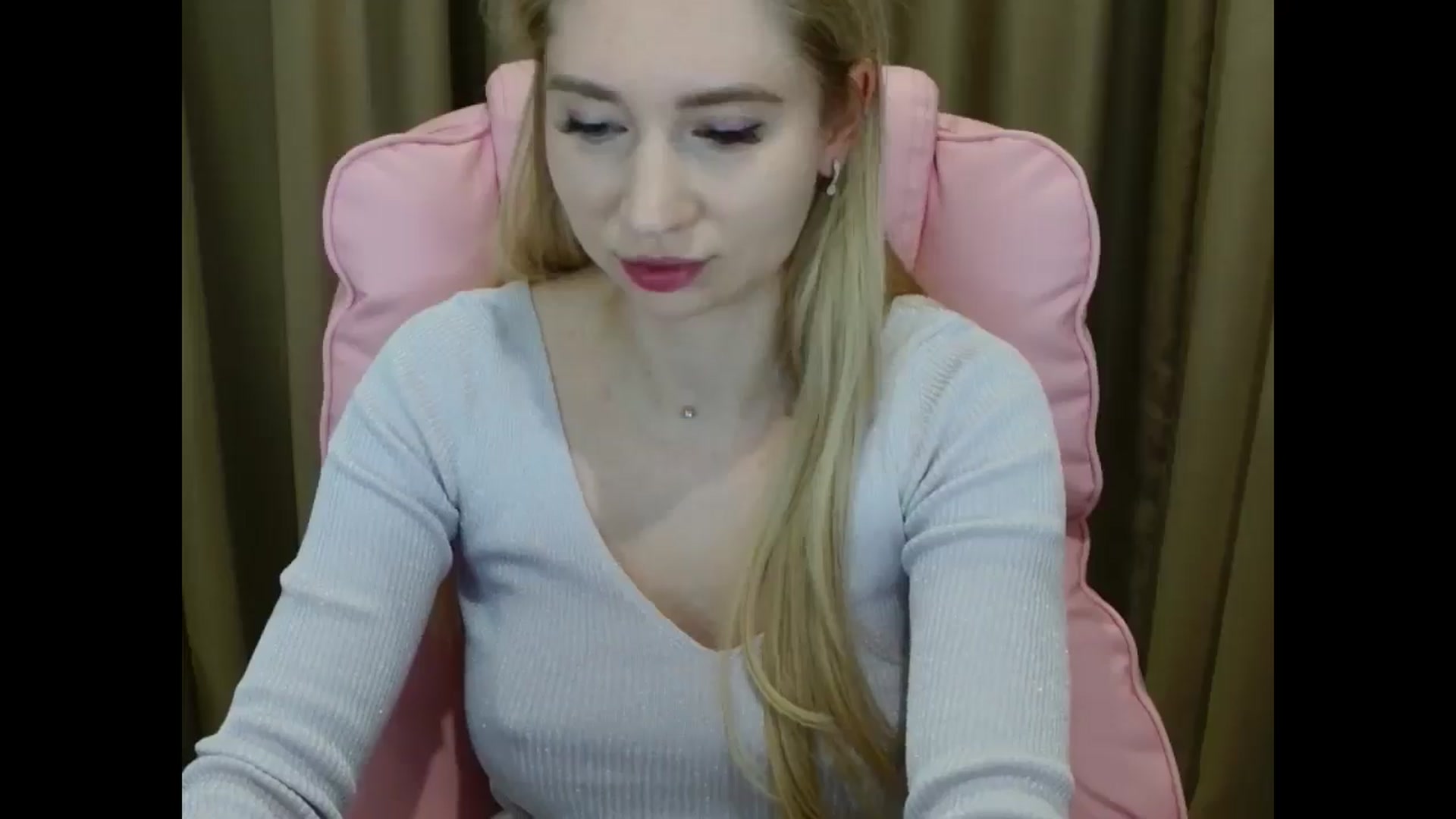 Gallery image thumbnail from Miss_Sylvia's myfreecams stream on, 05/13/2025, 20:43 image 5 of 20