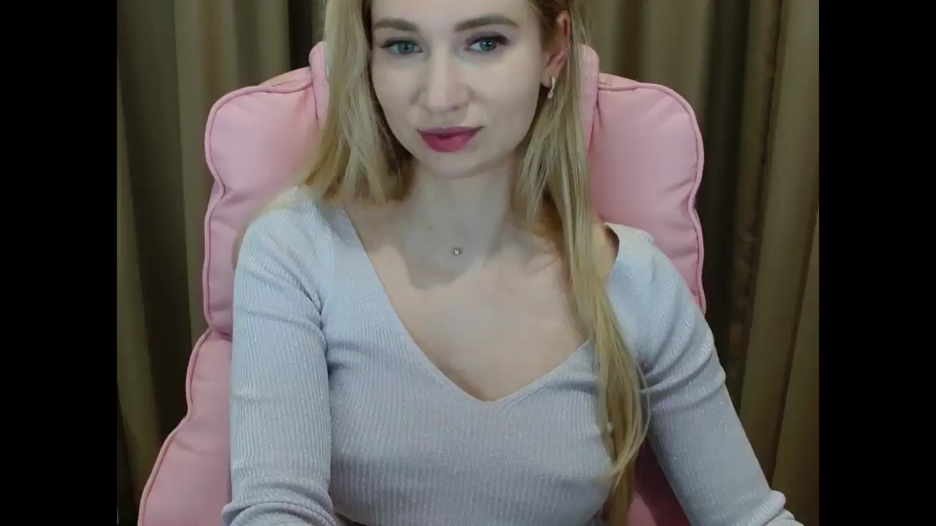 Gallery image thumbnail from Miss_Sylvia's myfreecams stream on, 05/13/2025, 20:43 image 19 of 20