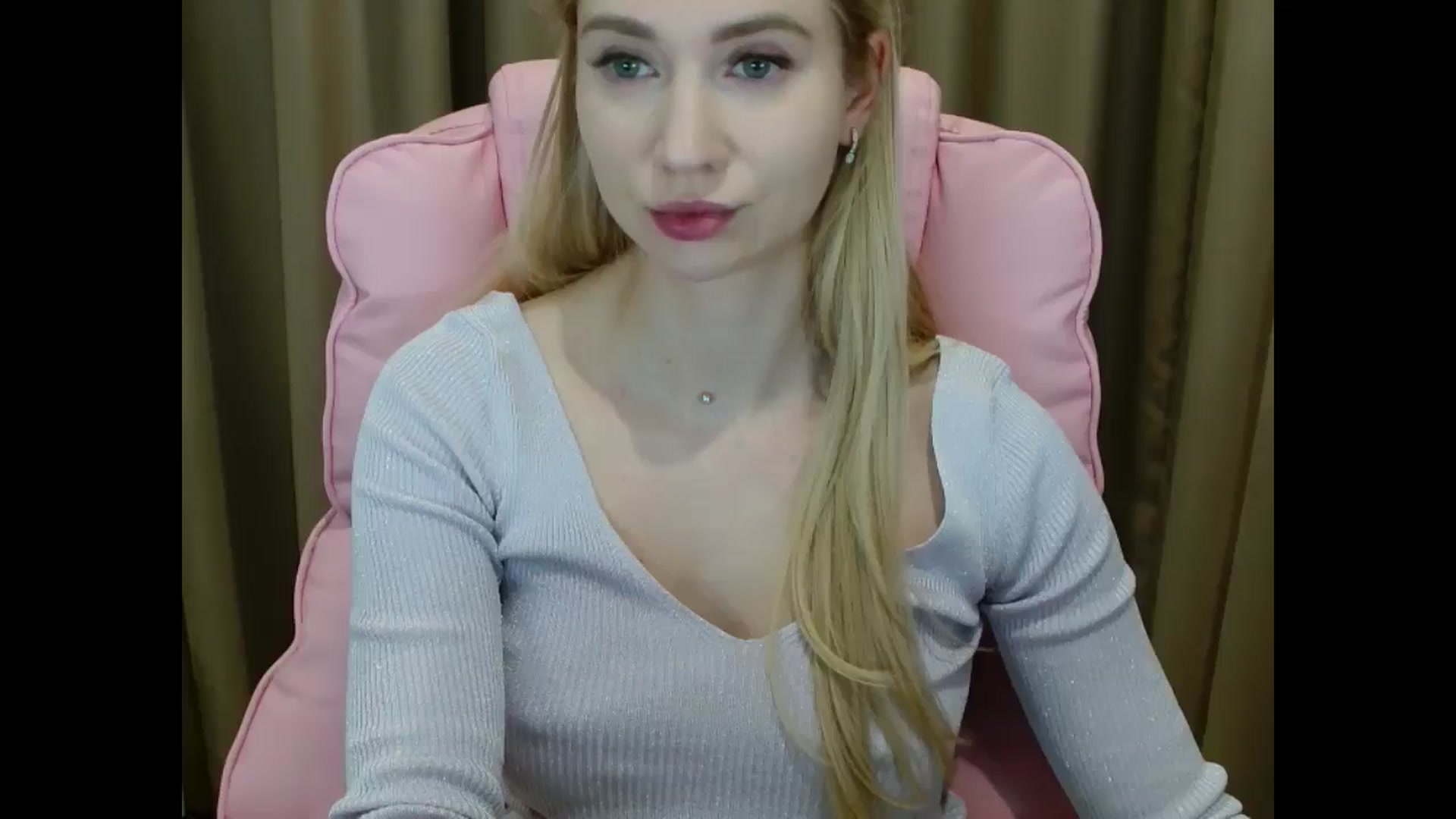 Gallery image thumbnail from Miss_Sylvia's myfreecams stream on, 05/13/2025, 20:43 image 2 of 20