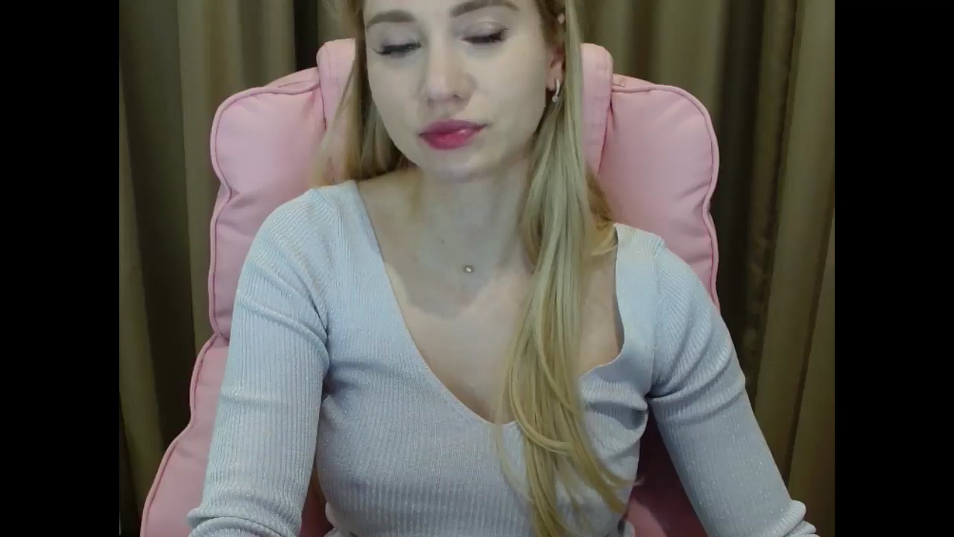 Gallery image thumbnail from Miss_Sylvia's myfreecams stream on, 05/13/2025, 20:43 image 14 of 20