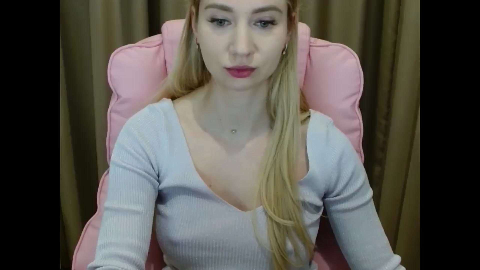 Gallery image thumbnail from Miss_Sylvia's myfreecams stream on, 05/13/2025, 20:43 image 1 of 20