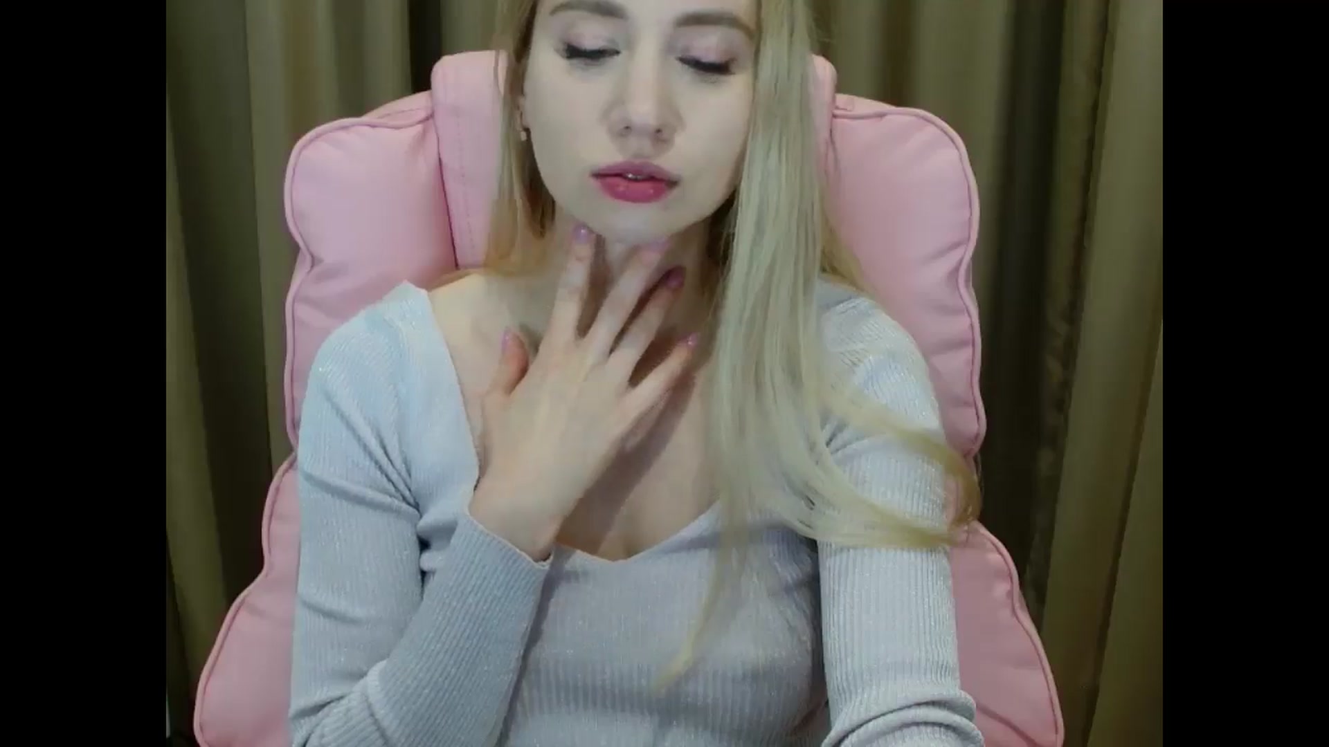 Gallery image thumbnail from Miss_Sylvia's myfreecams stream on, 05/13/2025, 21:23 image 3 of 20