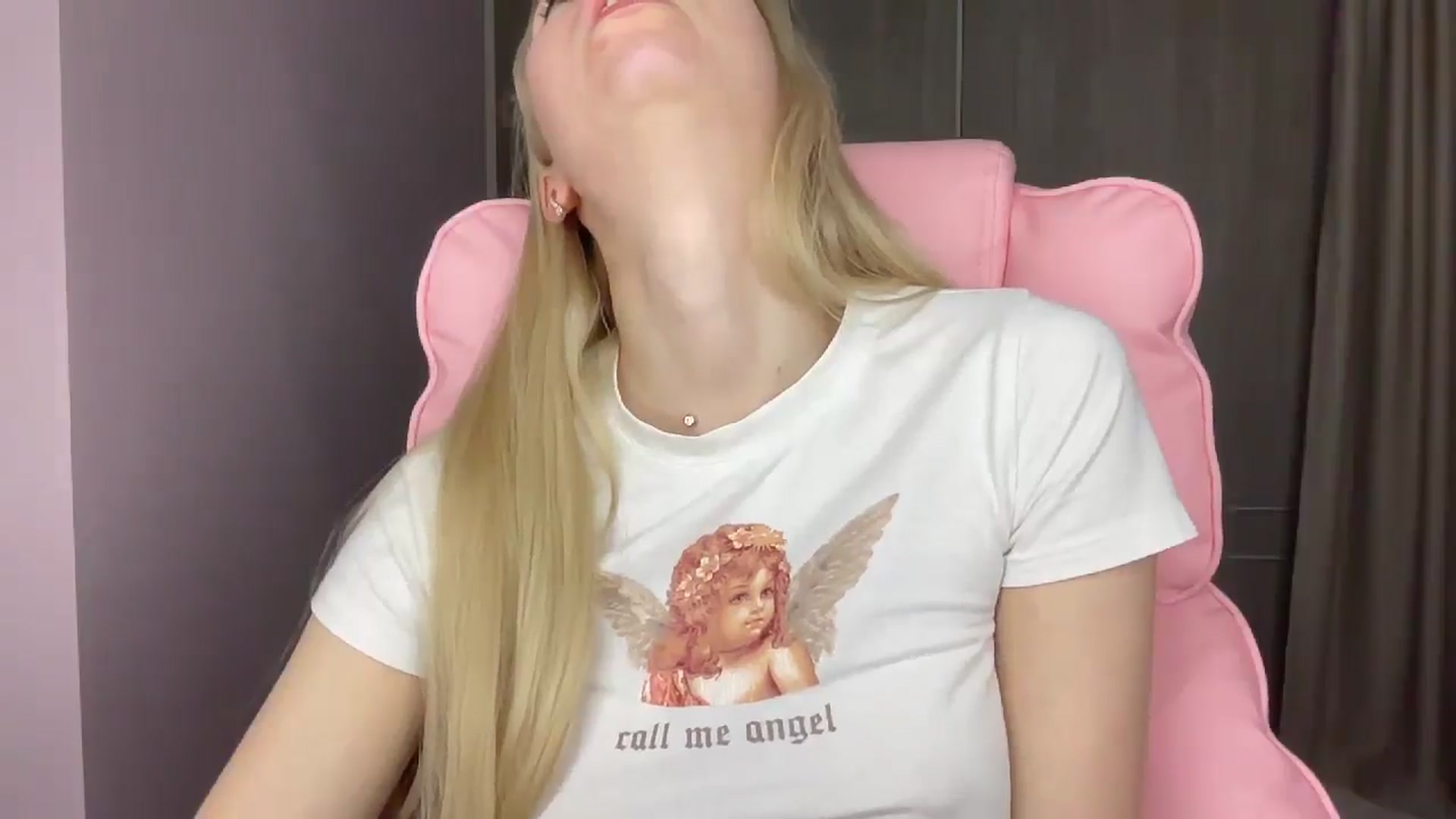 Gallery image thumbnail from Miss_Sylvia's myfreecams stream on, 05/14/2025, 19:09 image 16 of 20