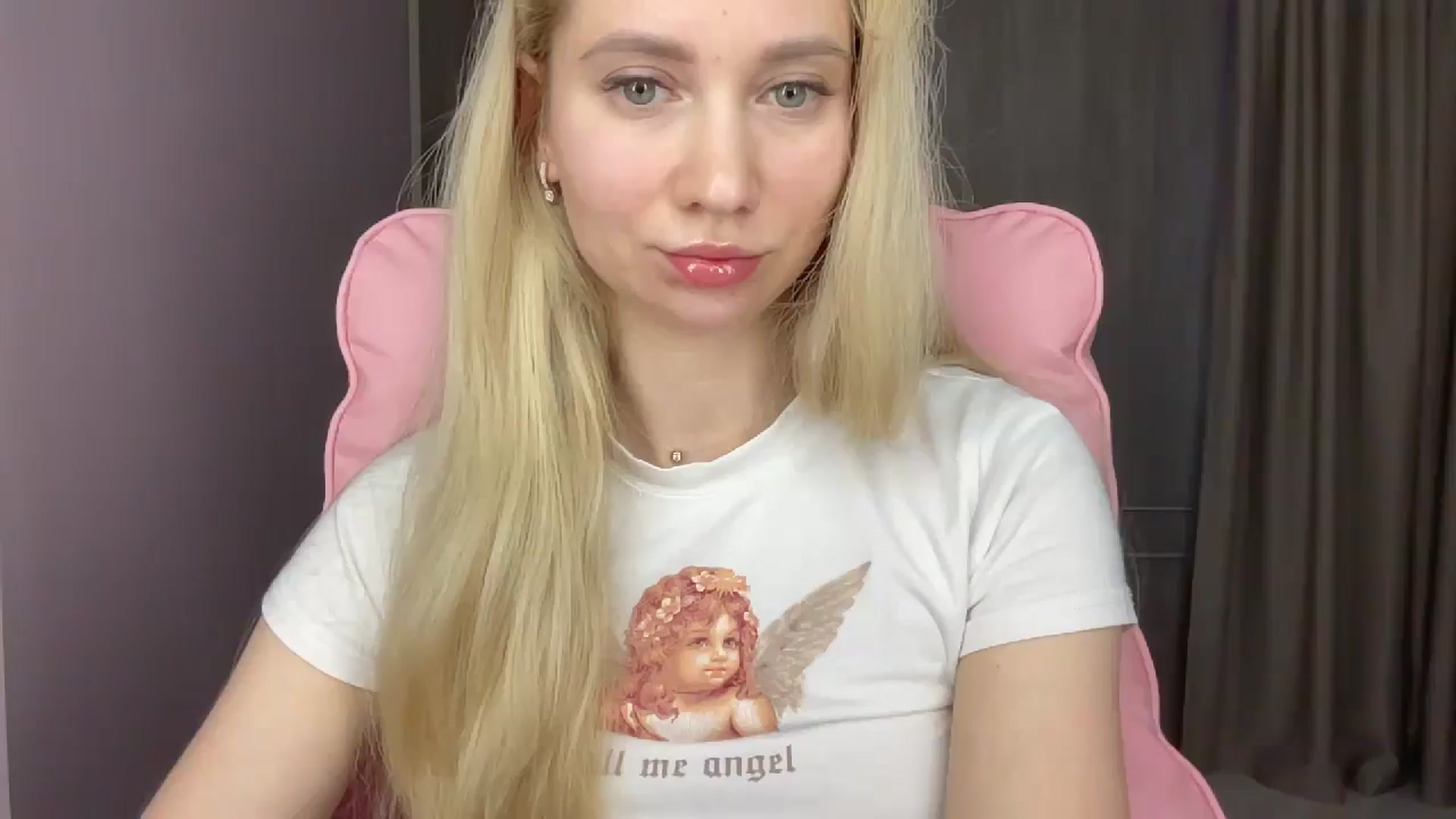 Gallery image thumbnail from Miss_Sylvia's myfreecams stream on, 05/14/2025, 19:09 image 1 of 20