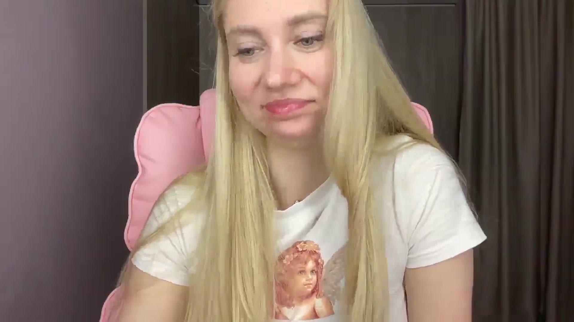 Gallery image thumbnail from Miss_Sylvia's myfreecams stream on, 05/14/2025, 21:05 image 4 of 20