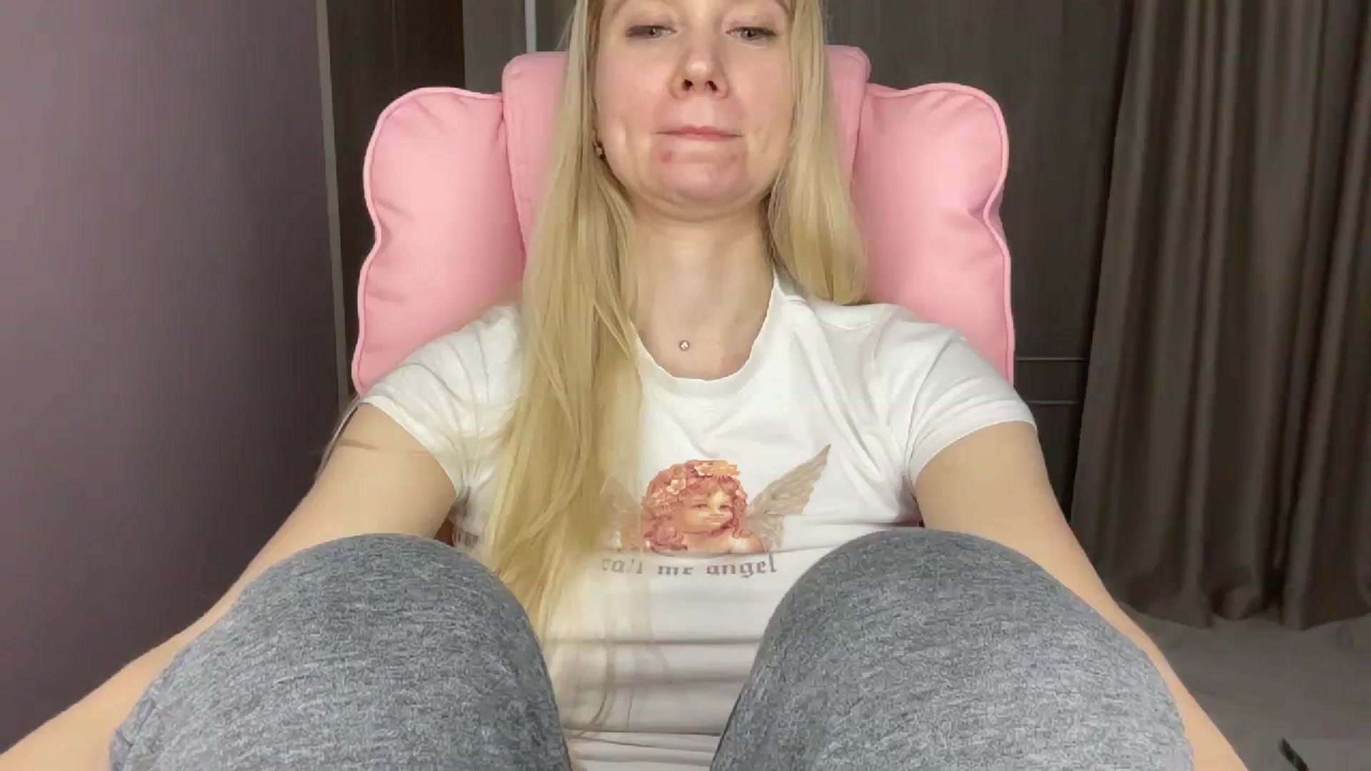 Gallery image thumbnail from Miss_Sylvia's myfreecams stream on, 05/14/2025, 21:05 image 12 of 20